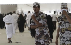 السعودية تحظر دخول المقيمين ومركباتهم إلى مكة