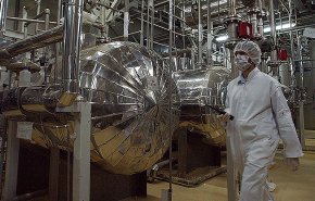 ايران تتخطى حاجز 300 كلغ لليورانيوم المخصب بنسبة 3،67