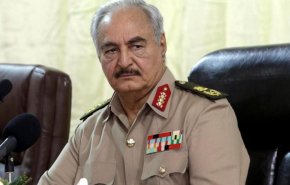 حفتر يرسل تعزيزات عسكرية جديدة إلى غرب ليبيا