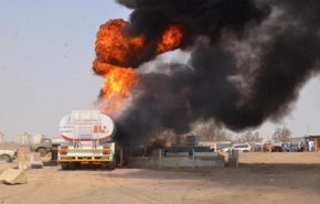 45 قتيلا في نيجيريا إثر انفجار صهريج تجمع الناس لسحب النفط منه