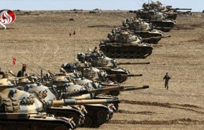ترکیه در پاسخ به ریاض و ابوظبی صد تانک و خودوری نظامی در مرز سوریه مستقر کرد