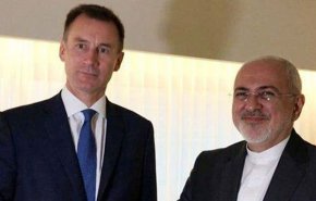 گفت وگوی تلفنی وزیر خارجه انگلیس با ظریف در باره آزادی نفتکش ایرانی