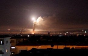 رهگیری چندین موشک توسط پدافند هوایی سوریه در ریف حماه