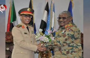دیدار رئیس ستاد مشترک ارتش سودان با وابسته نظامی سعودی