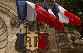 فرنسا تعارض فرض الحظر الاميركي على ظريف
