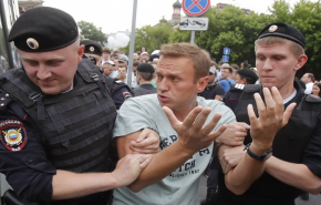 موسكو تلقي القبض على 30 شخصا في مظاهرات بدون ترخيص