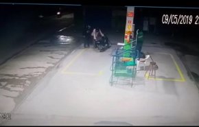 حادثة غريبة في محطة للتزود بالوقود في البرازيل + فيديو