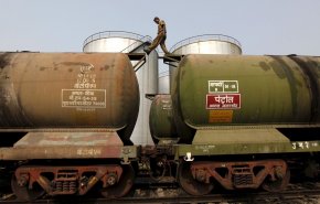 هند واردات نفت از آمریکا و ونزوئلا افزایش داده است