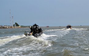 إختطاف 3 مواطنين روس قبالة سواحل الكاميرون