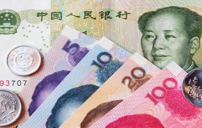  اليوان الصيني يتراجع لأدنى مستوياته أمام الدولار الأمريكي 