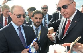 ویدیو.. پوتین اردوغان را بستنی مهمان کرد