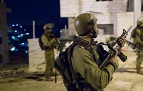 إصابة 46 فلسطينيا خلال مواجهات مع الإحتلال في القدس