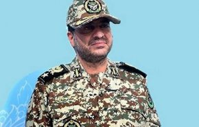فرمانده پدافند هوایی ارتش: دشمنان در فاصله 200 مایلی از تنگه هرمز و در دریای عمان متوقف شده‌اند