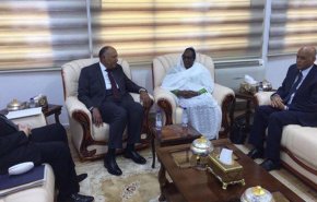 وزير الخارجية المصري: نتطلع إلى تعزيز العلاقات مع السودان