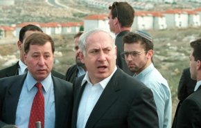 فرار نتانیاهو به پناهگاه در اثر شلیک راکت‌های مقاومت + فیلم