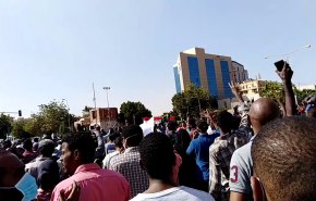 مظاهرة في السودان تطالب بتعيين مسؤولين قضائيين