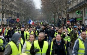 اعتراضات جلیقه زردها در فرانسه/ معترضان حمل‌ونقل شهری را مختل کردند