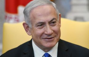 اقدام عجیب نتانیاهو هنگام یک مصاحبه تلویزیونی + تصاویر