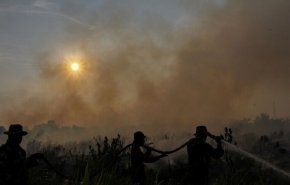 غلق آلاف المدارس في إندونيسيا وماليزيا بسبب الحرائق