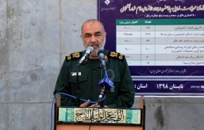 قائد حرس الثورة : لا نهاب العدو صغيرا كان ام كبيرا