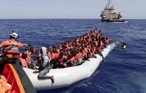 اعتراض قارب على متنه 35 “حرّاكَا” بسواحل الداخلة المغربية
