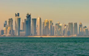 رئيس مجلس وزراء قطر يستقبل سفراء ثلاث دول