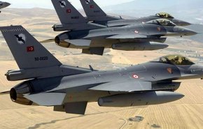 مقاتلتان تركيتان تحلقان في أجواء سوريا