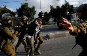 الاحتلال يعتقل 10 فلسطينيين بالضفة والقدس المحتلتين