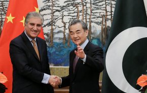 وزير خارجية الصين: صداقتنا مع باكستان لا تقبل الكسر