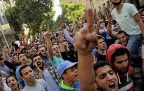 الرئيس المصري يرد على دعوات التظاهر