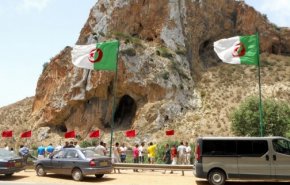 فتح استثنائي للحدود البرية بين المغرب والجزائر
