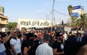 تسجيل 182 اصابة بين المتظاهرين والأمن العراقي في ساحة التحرير