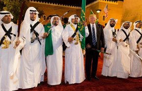 المانیتور: ترامپ تلاش‌ها برای تشکیل ناتوی عربی را تشدید کرده است