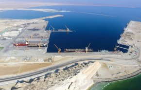 ميناء الدقم العماني ينعش التجارة بين قطر والسلطنة
