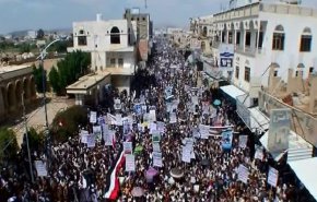 مسيرات في صعدة اليمنية تأييداً لعملية 'نصر من الله'