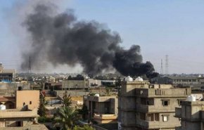 نیروهای حفتر فرودگاه مصراته را بمباران کردند
