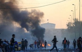 حمله مسلحانه به تلویزیون‌های سعودی تحریک کننده تظاهرات در بغداد/ تجهیزات دفاتر العربیه، الحدث و برخی دیگر از رسانه ها تخریب شد