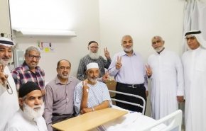 البحرين ..آباء الشهداء يعودون والد الشهيد سبت في المستشفى