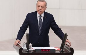 أردوغان يطلع زعماء أحزاب المعارضة على عملية 