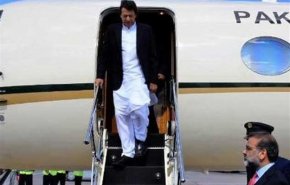 رئيس الوزراء الباكستاني يصل طهران 