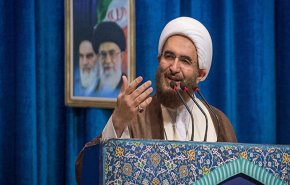 خطيب طهران: مسيرة الاربعين معجزة الهية ودليل نصر الله