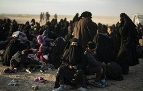 انتقال 1000 زن داعشی از سوریه به عراق