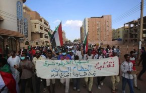 تظاهرات في السودان تطالب بحل حزب عمر البشیر