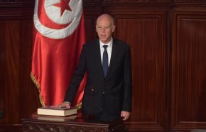 تحديات كبيرة تنتظر الرئيس التونسي لاعادة البوصلة نحو اهداف الثورة
