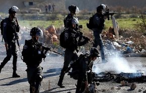 زخمی شدن دهها فلسطینی در یورش صهیونیستها به رام الله