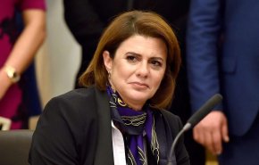 وزيرة الداخلية اللبنانية تعلق على استقالة الحريري