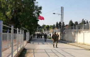 اجتماع عسكري روسي - تركي عند الحدود التركية السورية + صور  