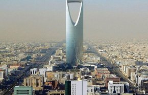 عربستان با کمبود سرسام آور بودجه دست به گریبان است