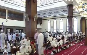 بالفيديو... اشتباك عنيف في الكويت خلال صلاة الجمعة!