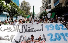 تظاهرات مردم الجزائر برای سی‌وهفتمین جمعه متوالی 